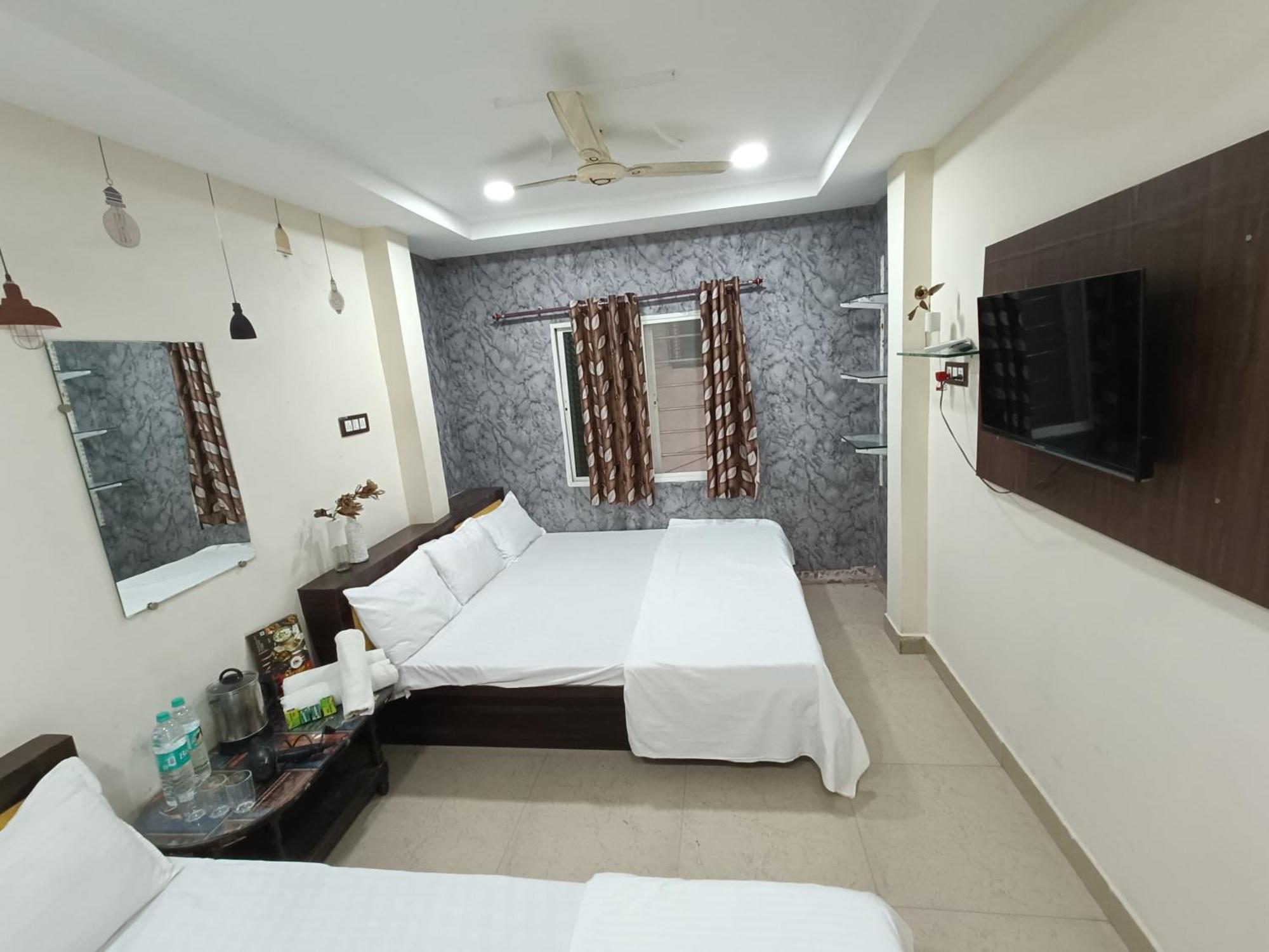 Treebo Yatri Grah Kshipra T Hotel Ujjain Exteriör bild