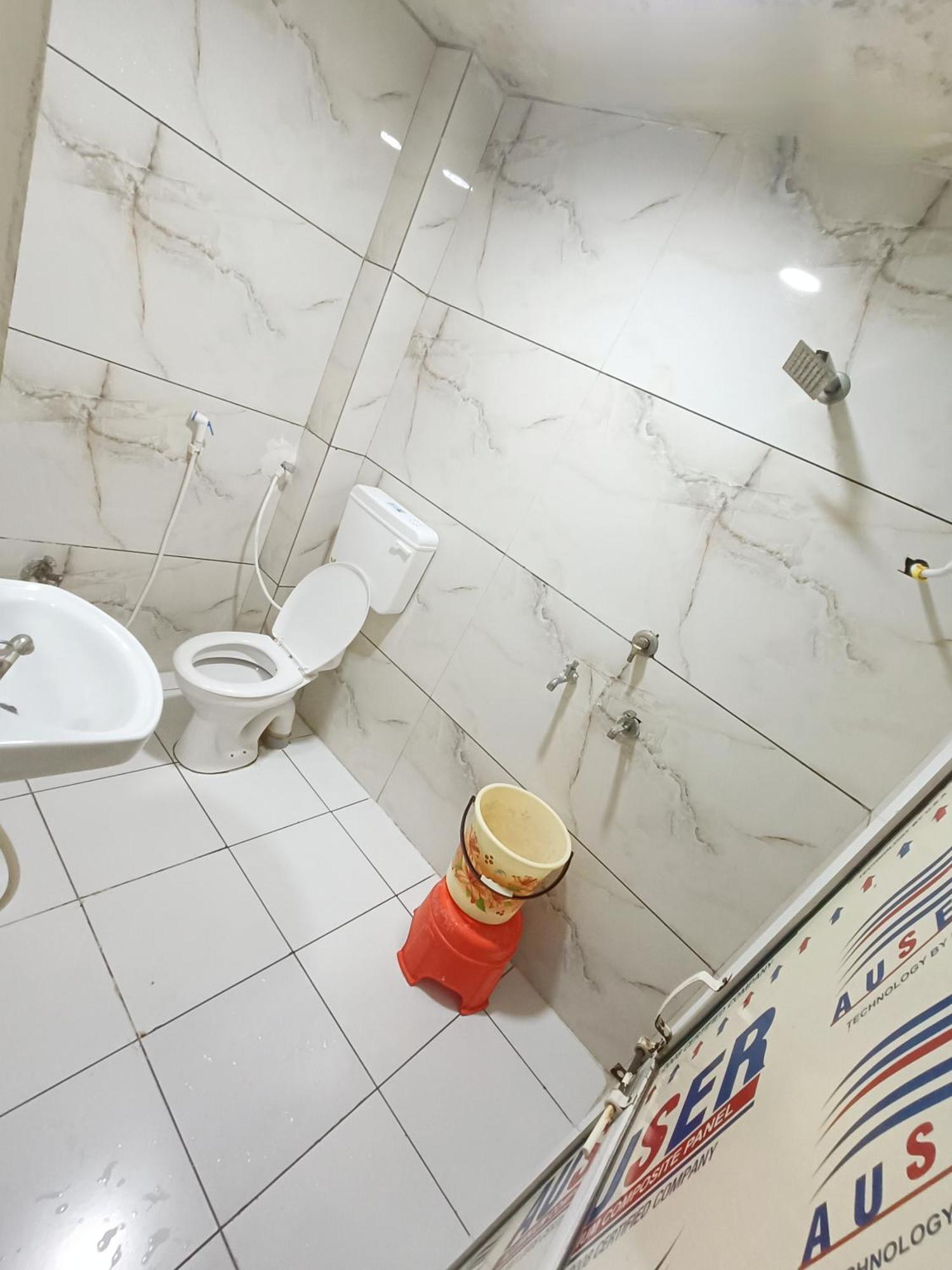 Treebo Yatri Grah Kshipra T Hotel Ujjain Exteriör bild